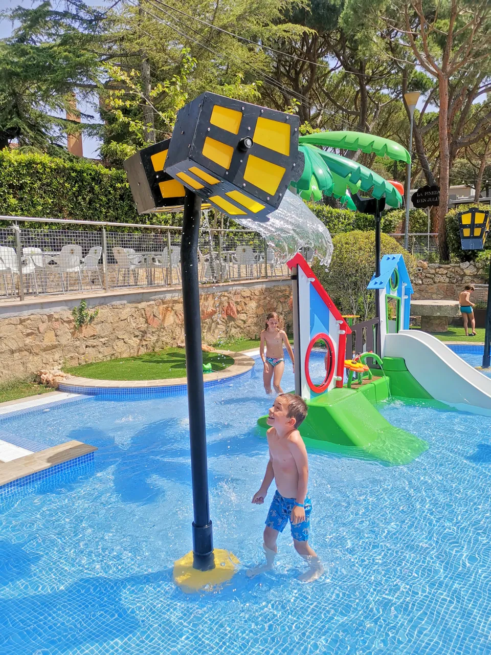 Camping con piscina en Costa Brava