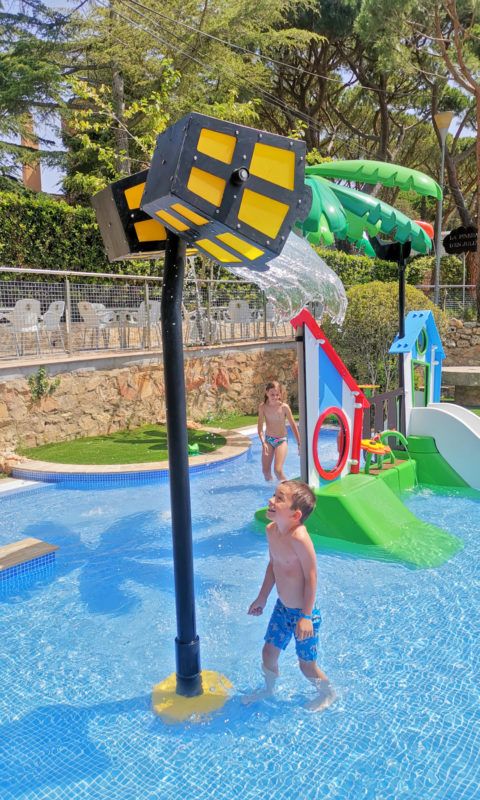 Camping con piscina en Costa Brava